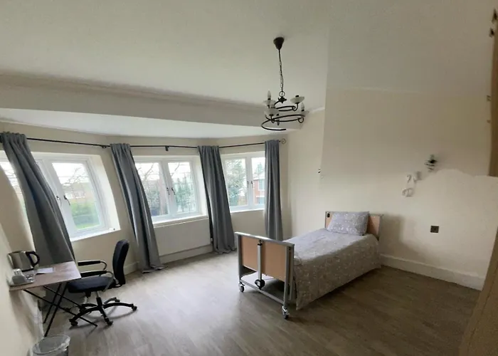 Canford House On Westbury On Trym * Bristol